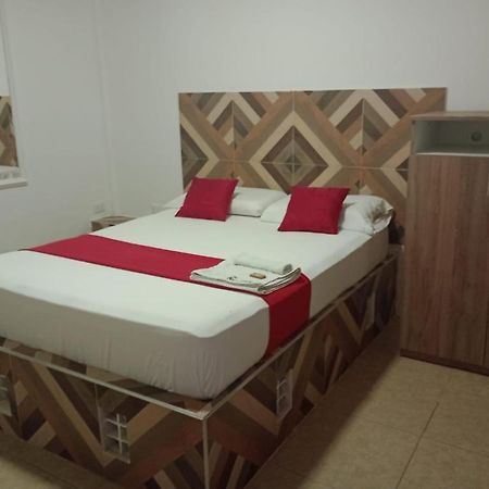 סנטה מרתה Hostal Kumbaya מראה חיצוני תמונה