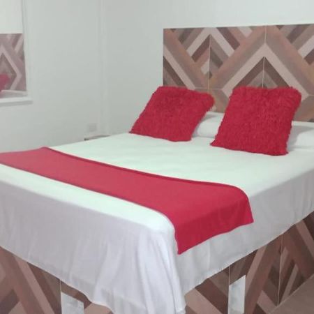 סנטה מרתה Hostal Kumbaya מראה חיצוני תמונה