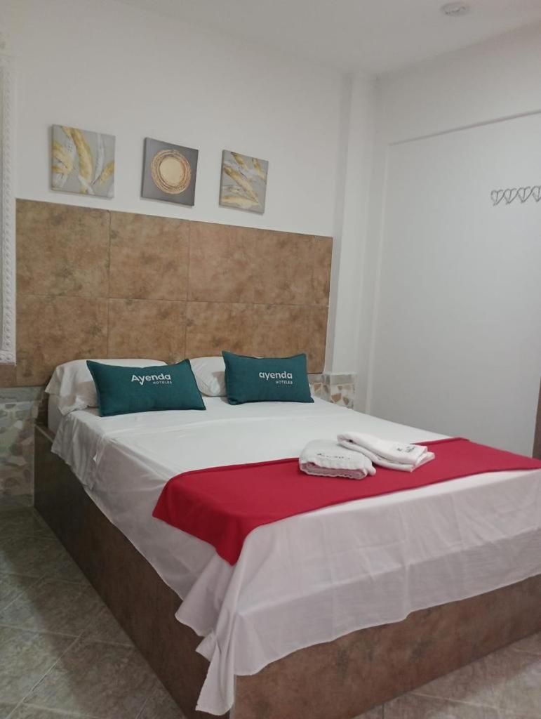 סנטה מרתה Hostal Kumbaya מראה חיצוני תמונה