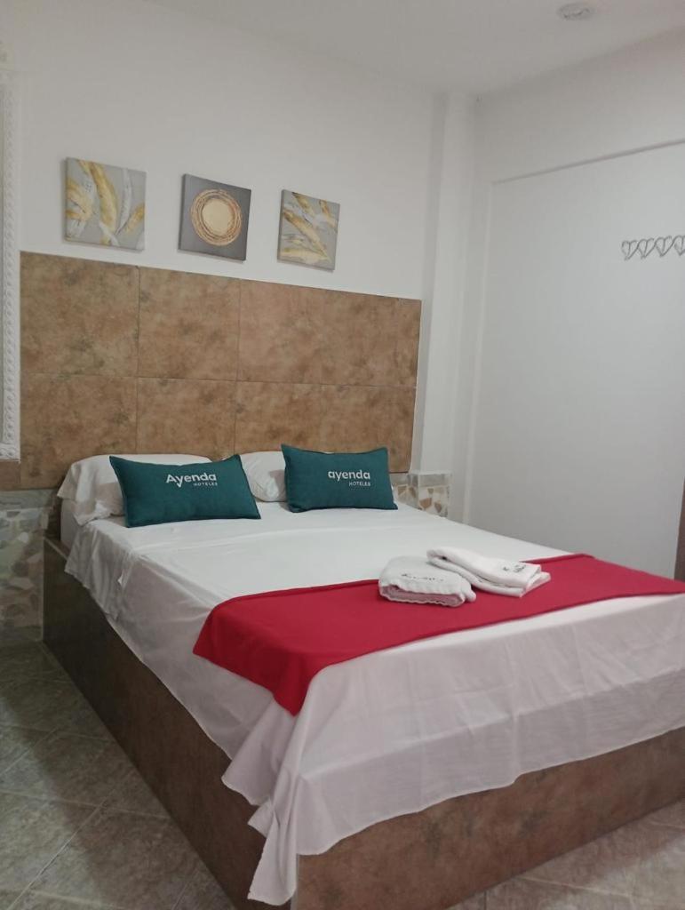 סנטה מרתה Hostal Kumbaya מראה חיצוני תמונה